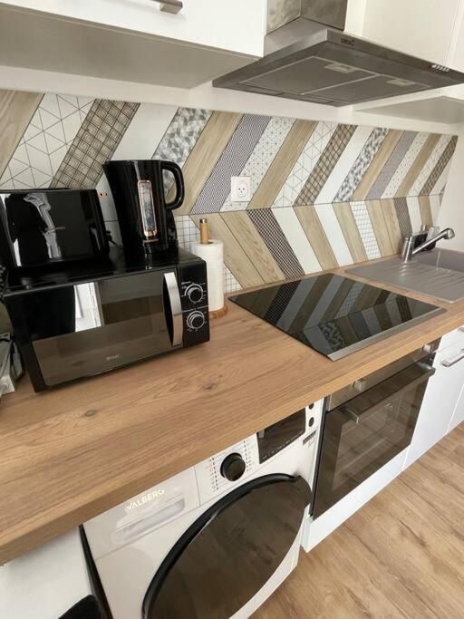 Le Belloc- Suberbe Appartement T1 Bis - Au Calme - Terrasse - Vue Jardin Agen Eksteriør bilde